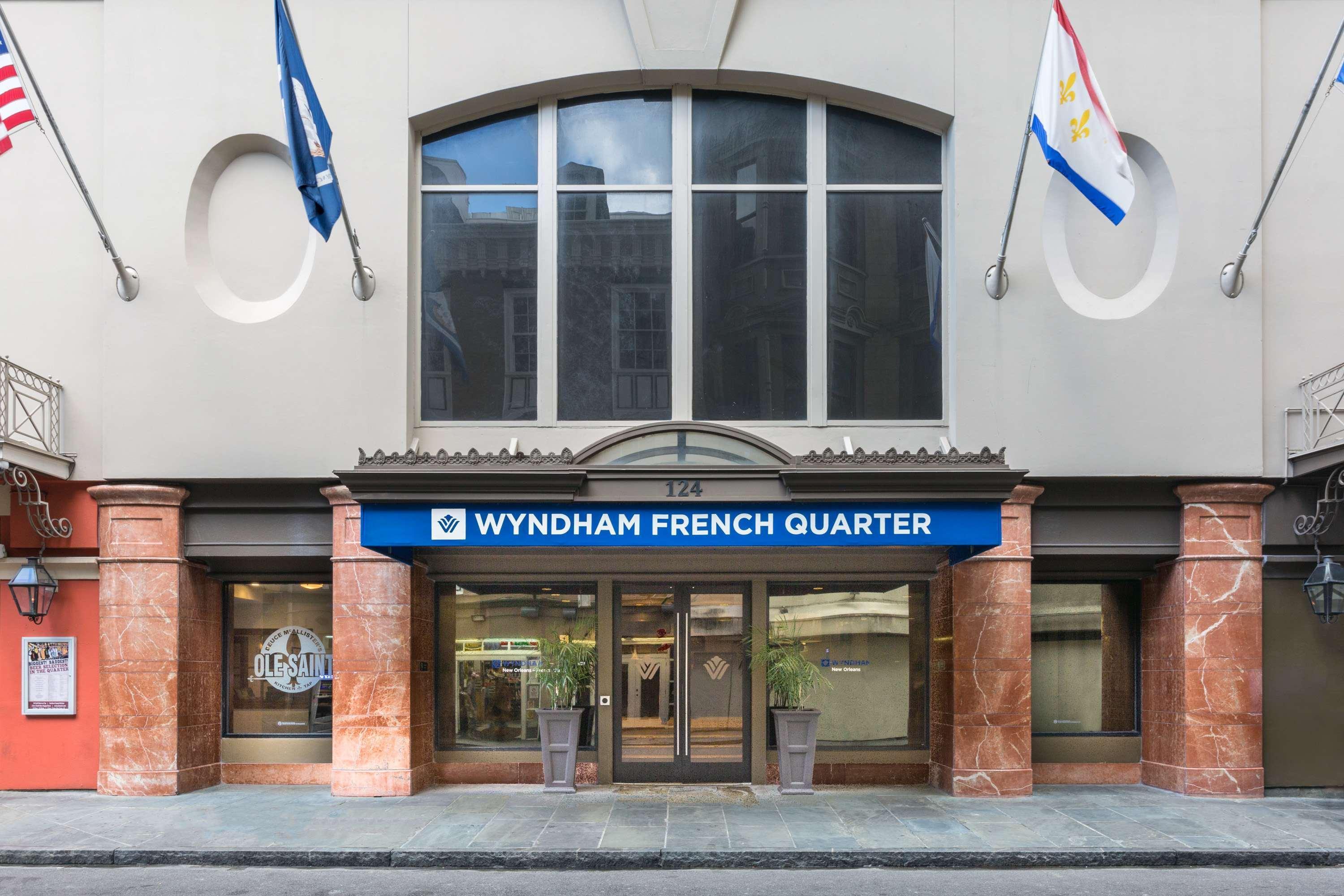 Отель Wyndham New Orleans French Quarter Экстерьер фото