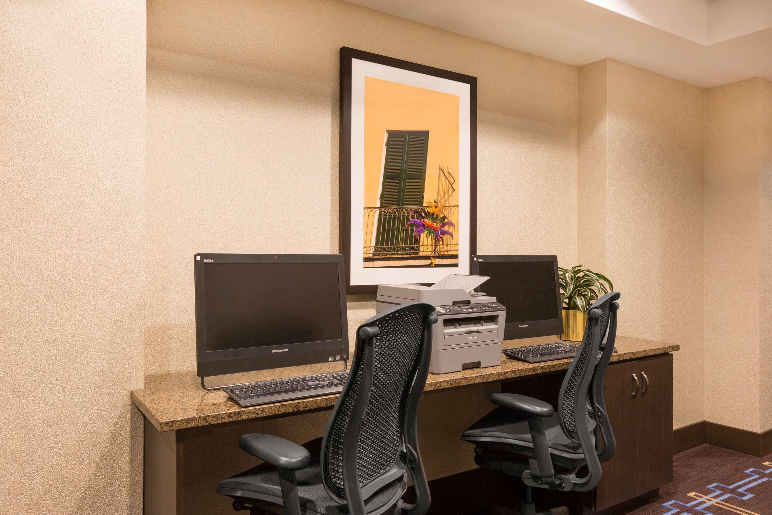 Отель Wyndham New Orleans French Quarter Экстерьер фото