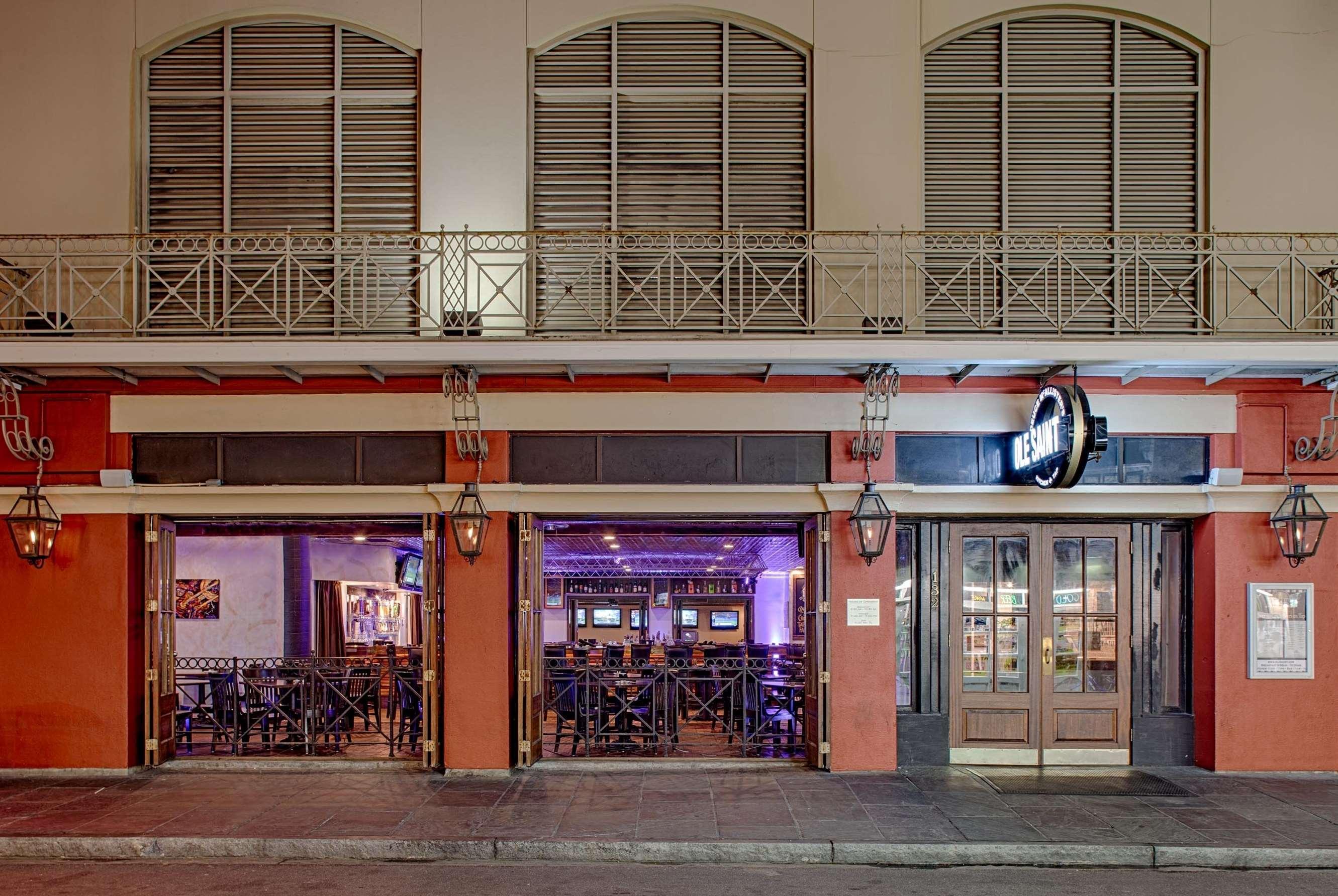 Отель Wyndham New Orleans French Quarter Экстерьер фото